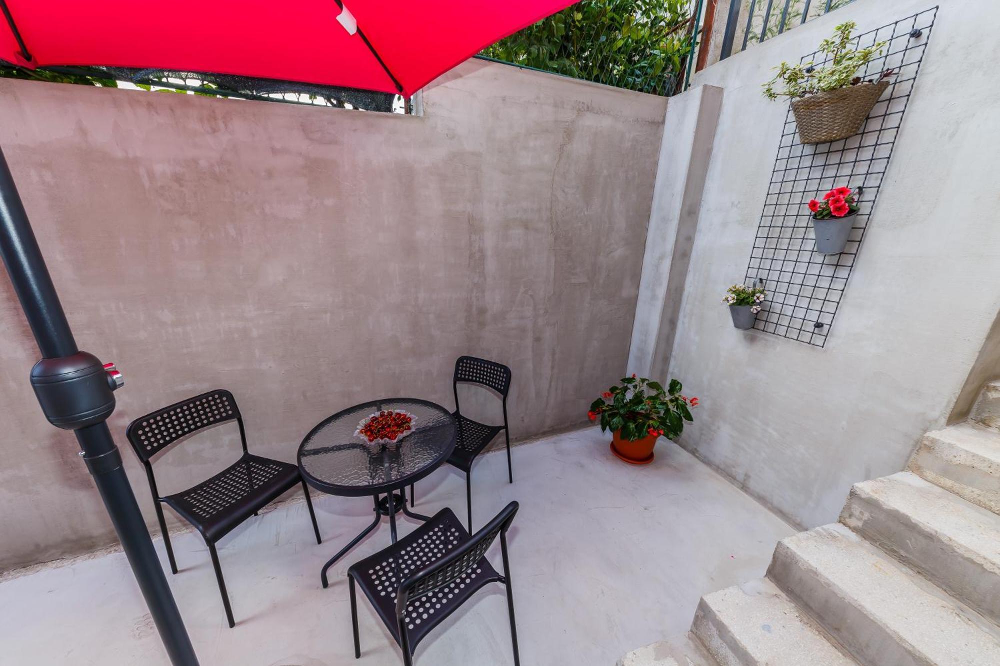 Apartmani Ujakovic Kaštela Zewnętrze zdjęcie