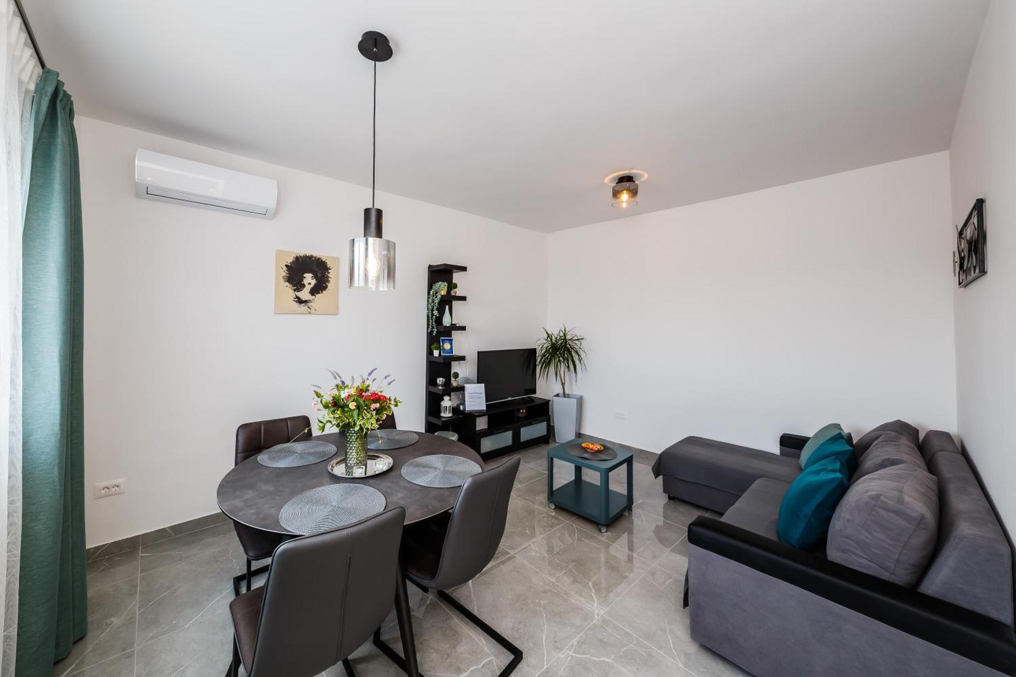 Apartmani Ujakovic Kaštela Zewnętrze zdjęcie