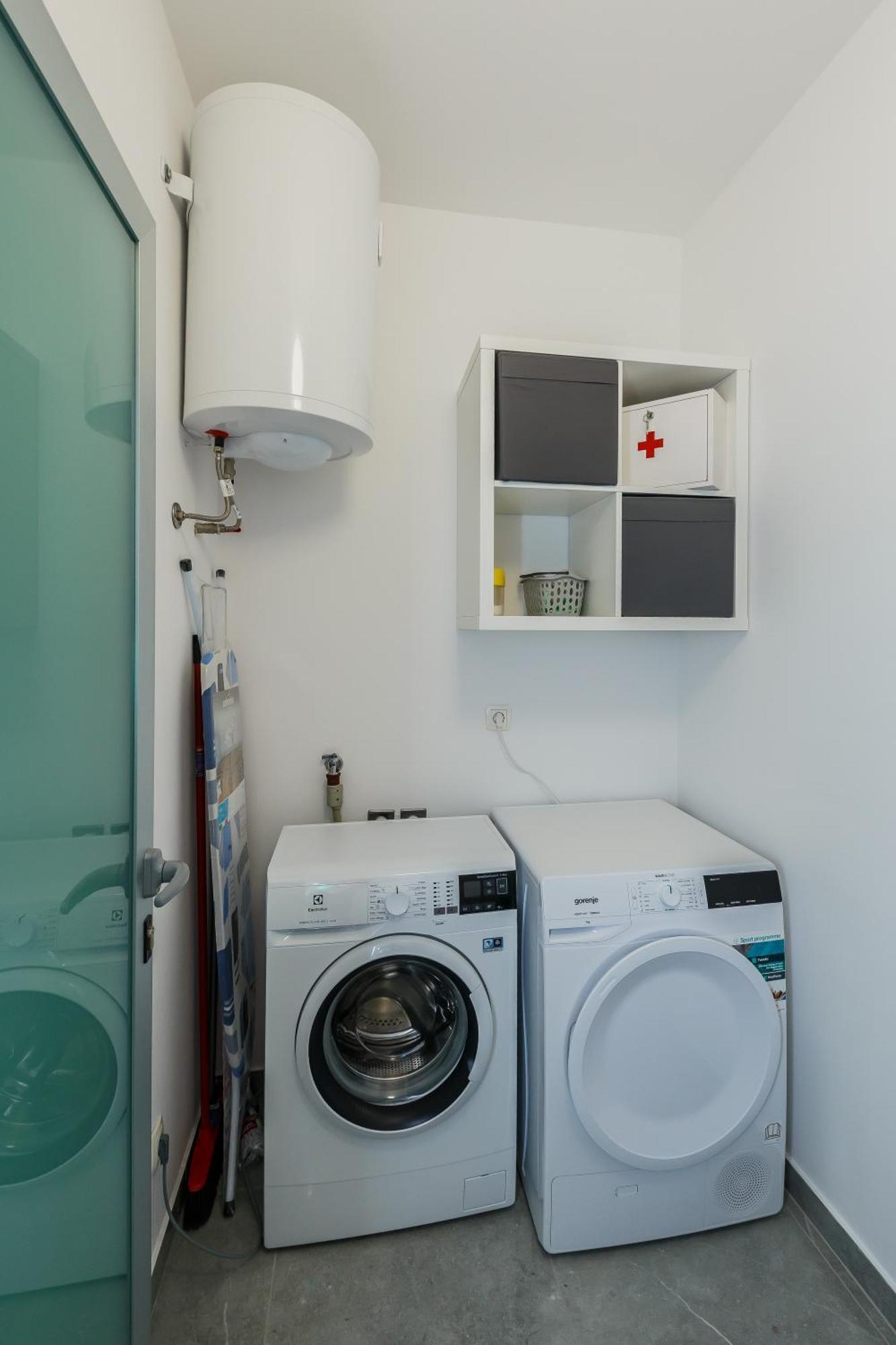 Apartmani Ujakovic Kaštela Zewnętrze zdjęcie