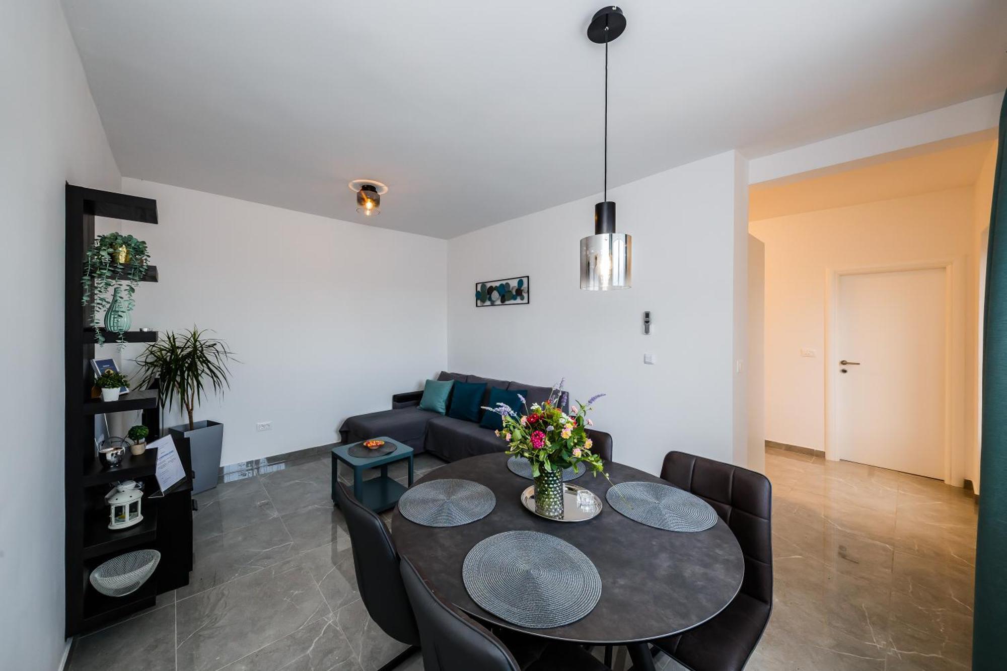 Apartmani Ujakovic Kaštela Zewnętrze zdjęcie