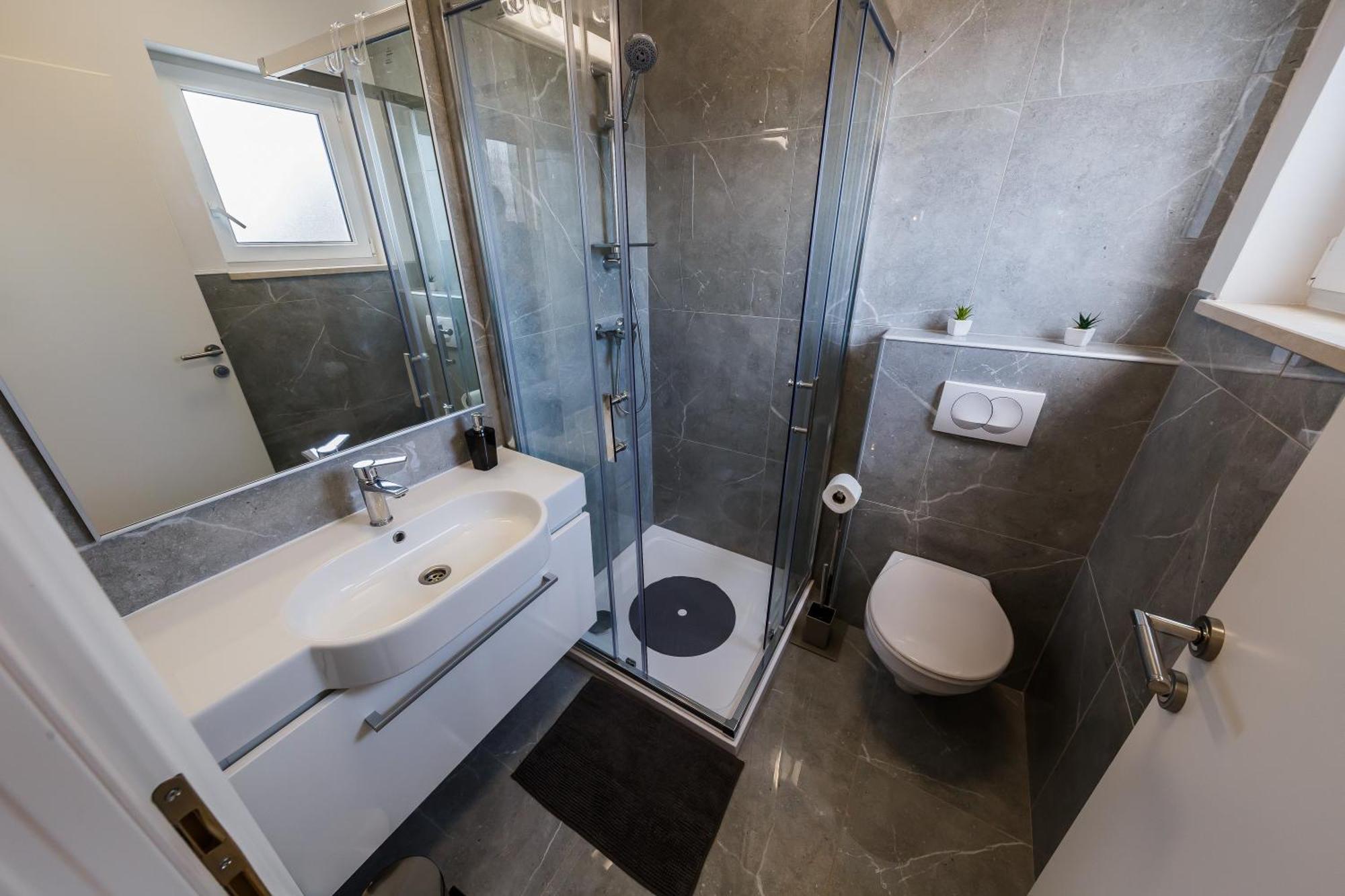 Apartmani Ujakovic Kaštela Zewnętrze zdjęcie