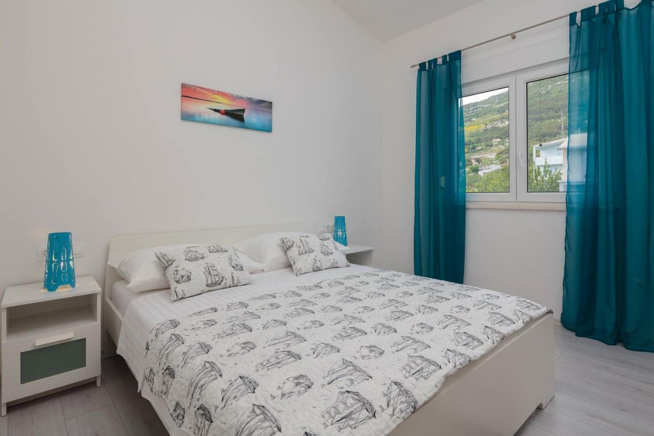 Apartmani Ujakovic Kaštela Zewnętrze zdjęcie