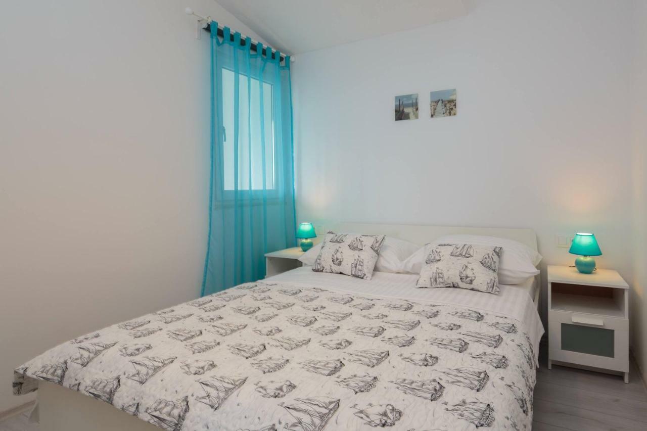 Apartmani Ujakovic Kaštela Zewnętrze zdjęcie