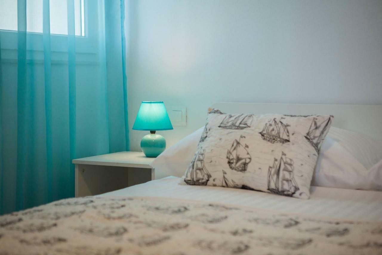 Apartmani Ujakovic Kaštela Zewnętrze zdjęcie